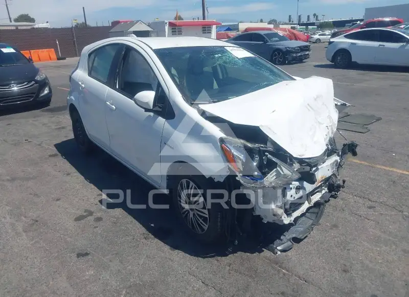 2016 Toyota PRIUS фото
