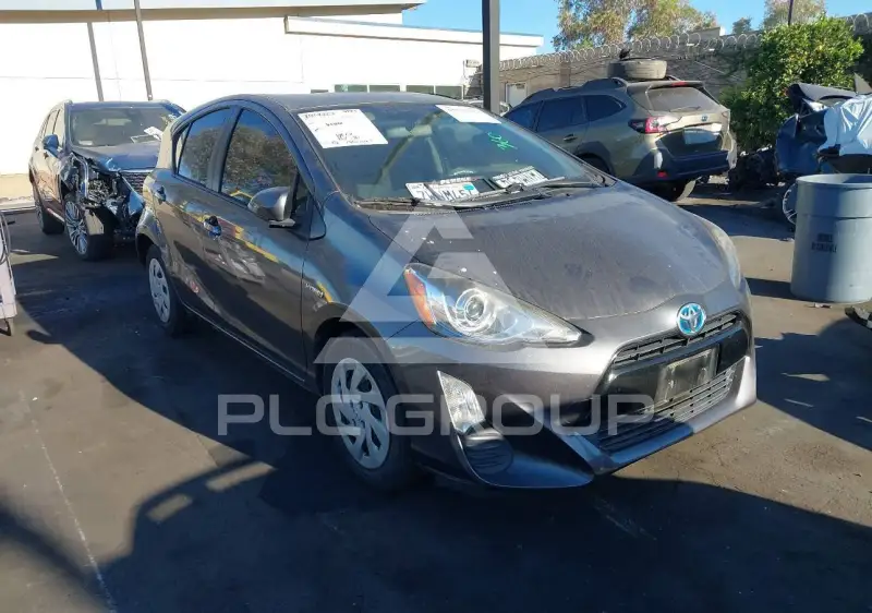 2016 Toyota PRIUS фото