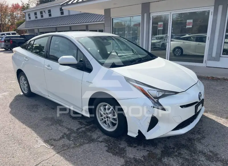 2016 Toyota PRIUS photo