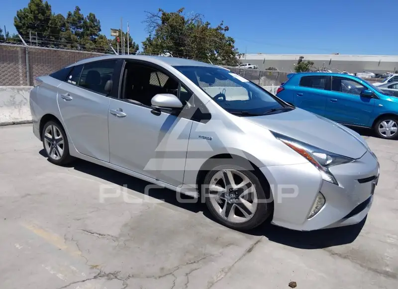 2016 Toyota PRIUS фото
