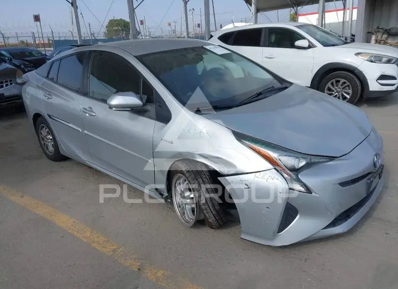 2016 Toyota PRIUS фото