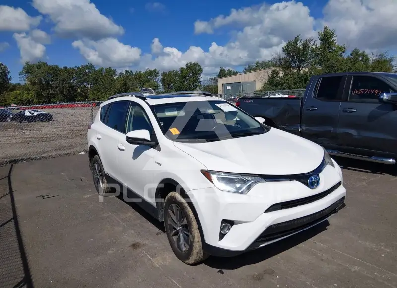 2016 Toyota RAV4 фото