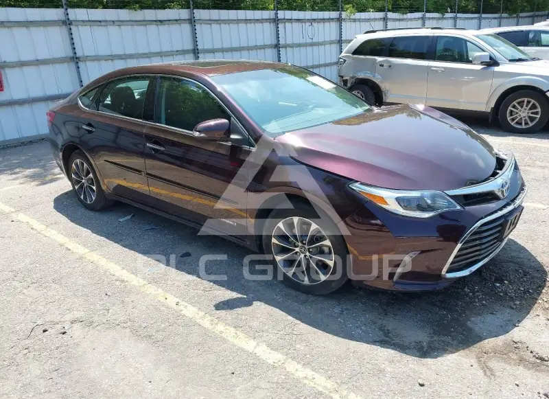2016 Toyota AVALON photo