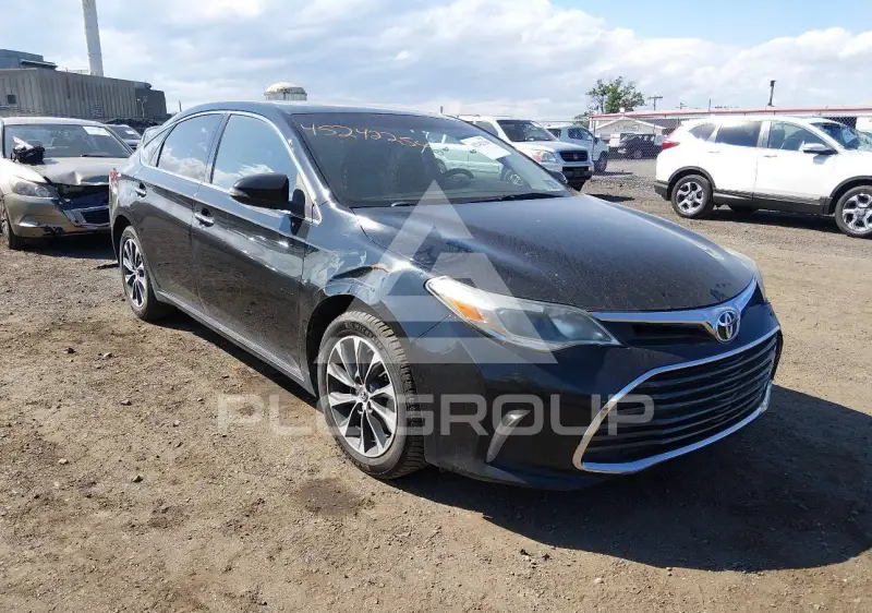 2016 Toyota AVALON photo