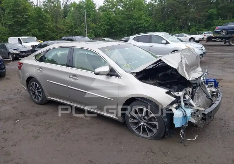 2016 Toyota AVALON photo