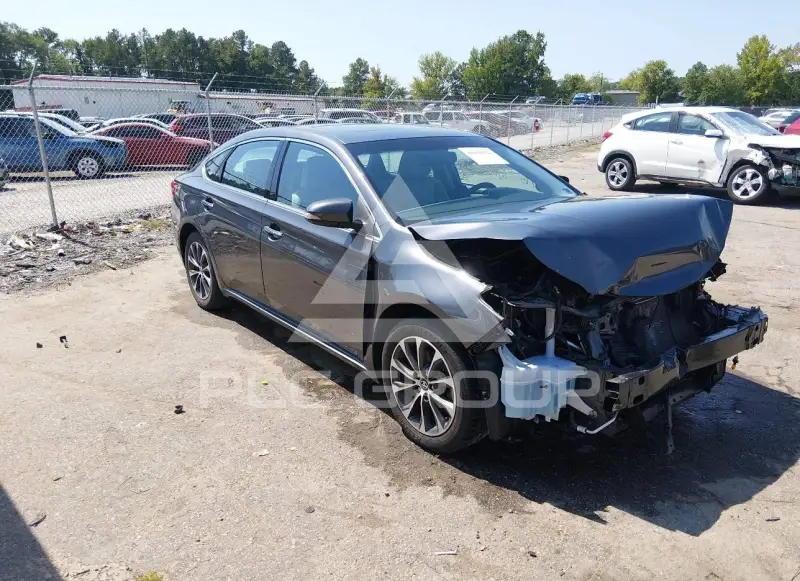 2016 Toyota AVALON фото