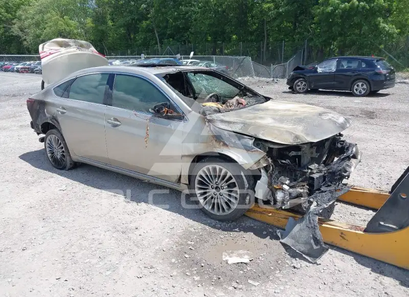 2016 Toyota AVALON фото