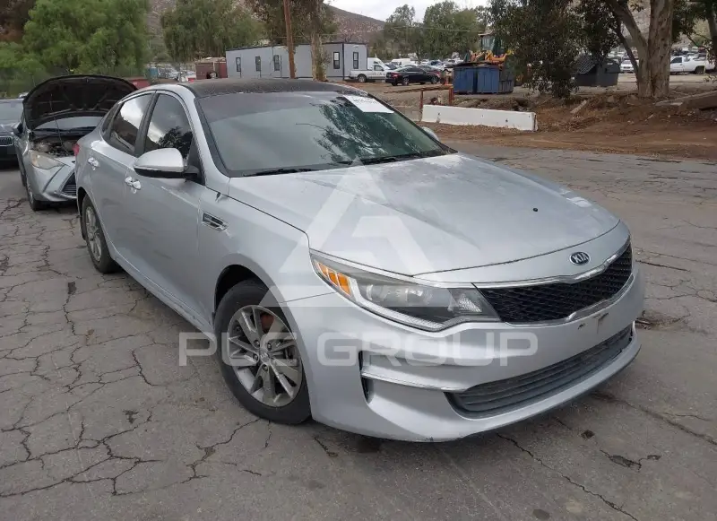 2016 KIA Optima photo