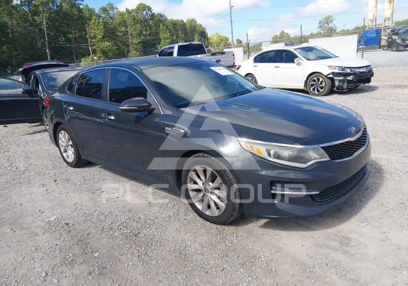 2016 KIA Optima фото