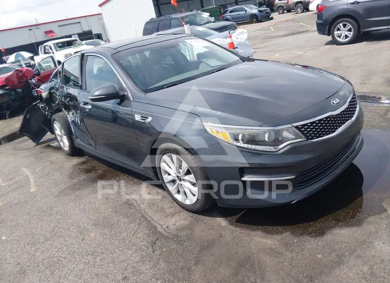 2016 KIA Optima фото