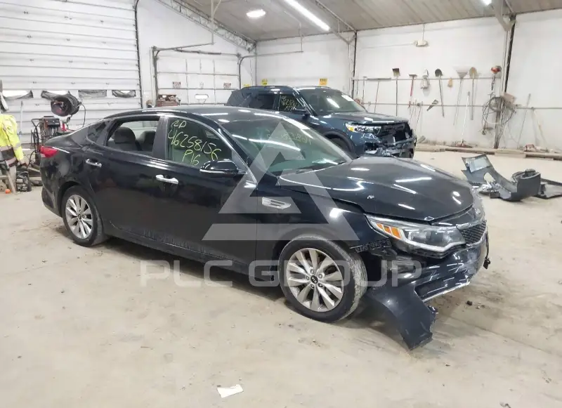 2016 KIA Optima photo