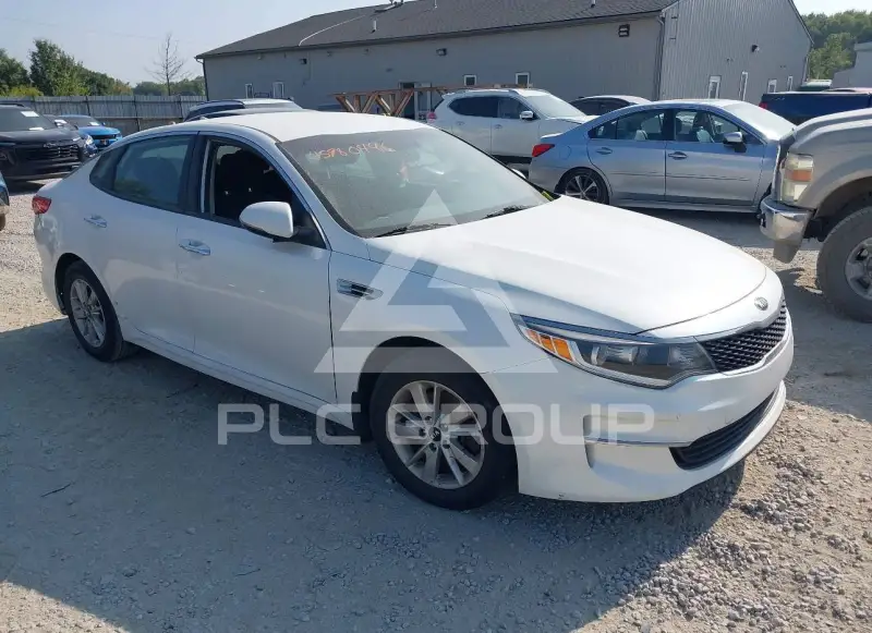 2016 KIA Optima фото