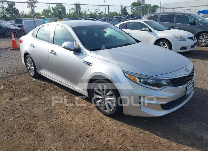 2016 KIA Optima photo