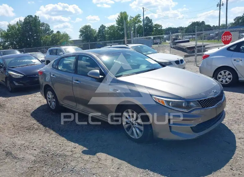 2016 KIA Optima photo
