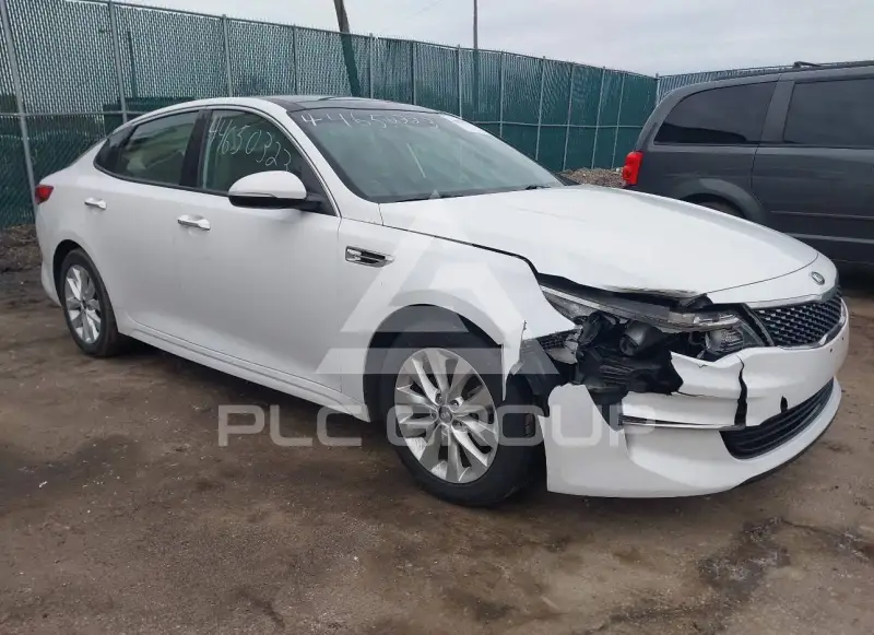 2016 KIA Optima photo