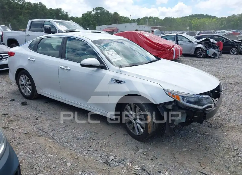 2016 KIA Optima фото