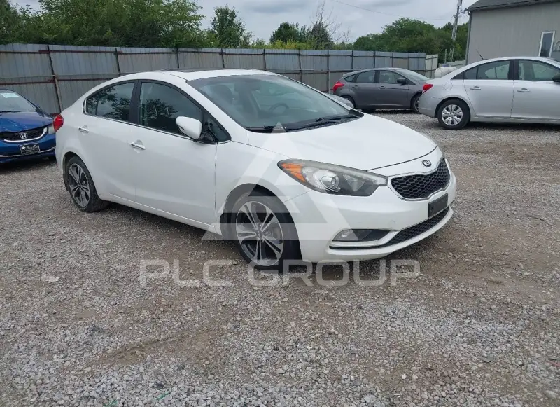 2016 KIA Forte photo