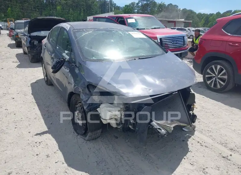 2016 KIA Forte photo