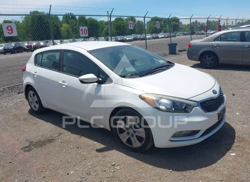 2016 KIA Forte photo