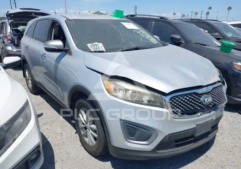 2016 KIA Sorento фото