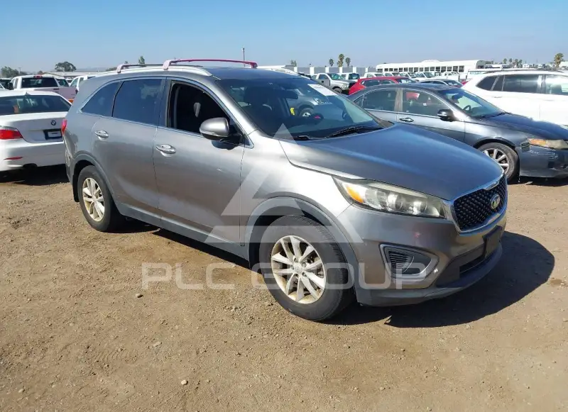 2016 KIA Sorento photo