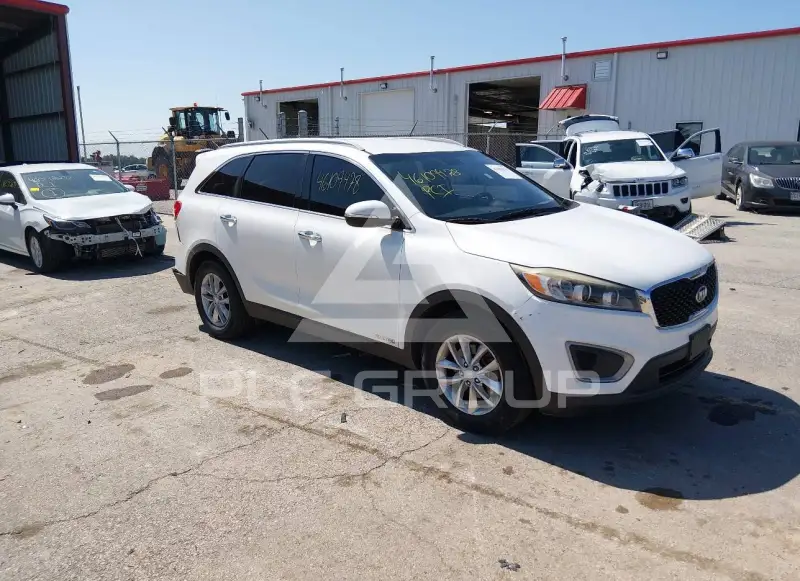 2016 KIA Sorento photo