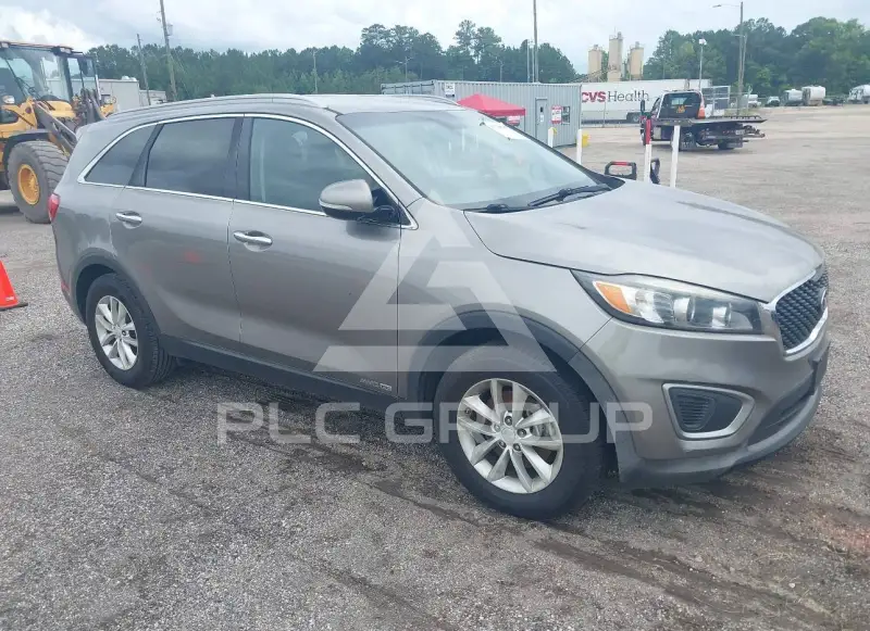 2016 KIA Sorento photo