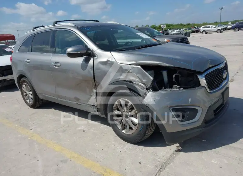 2016 KIA Sorento photo