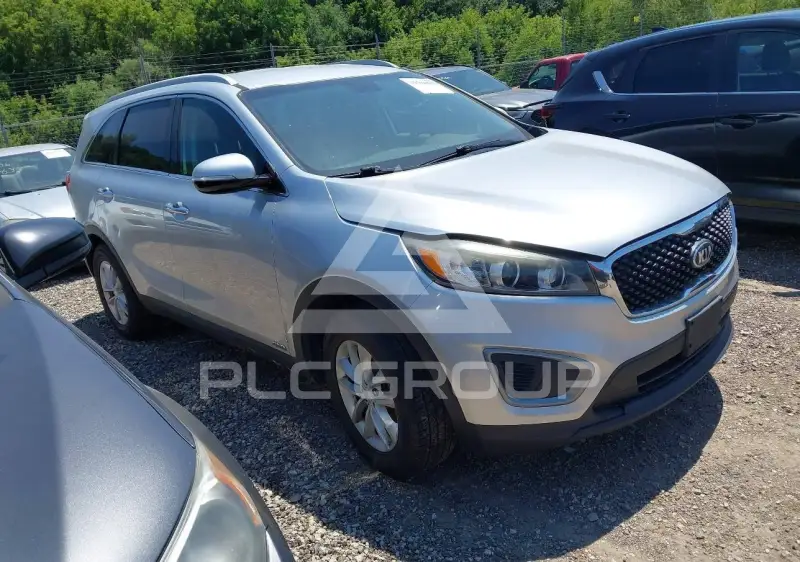 2016 KIA Sorento photo