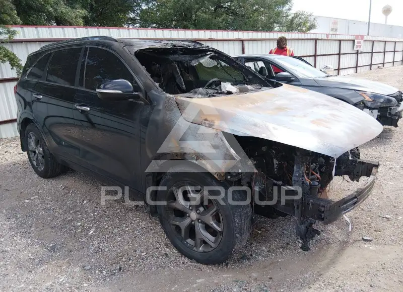 2016 KIA Sorento photo