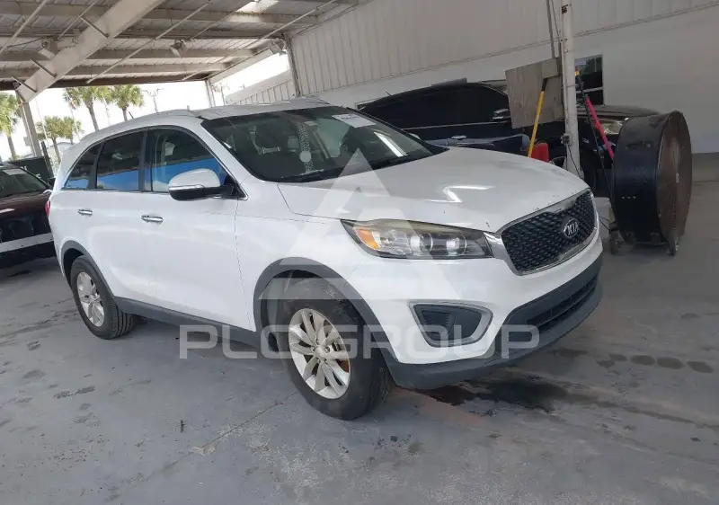 2016 KIA Sorento photo