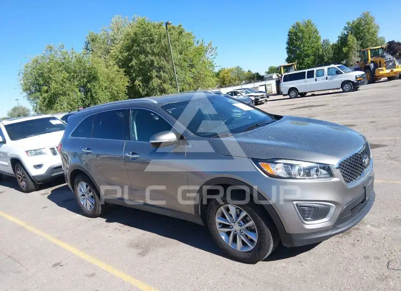 2016 KIA Sorento photo