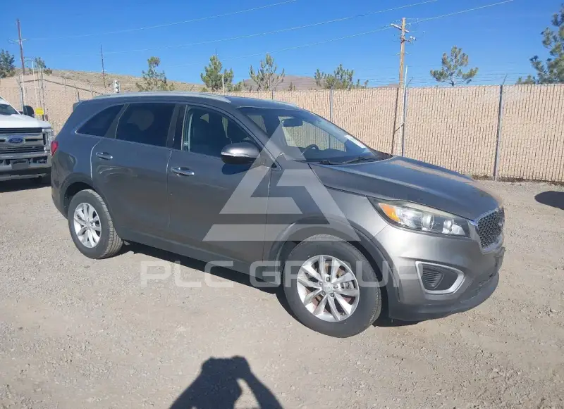 2016 KIA Sorento photo