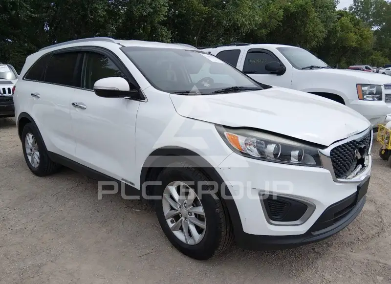 2016 KIA Sorento photo