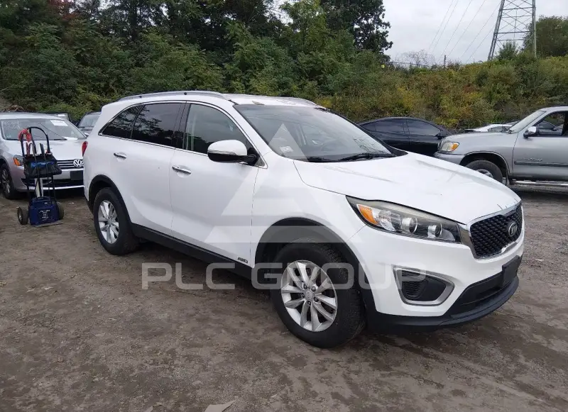 2016 KIA Sorento photo