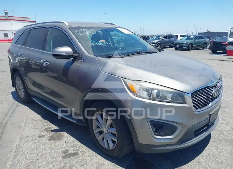 2016 KIA Sorento photo
