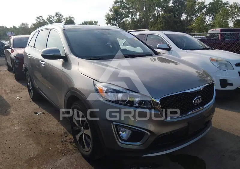 2016 KIA Sorento photo