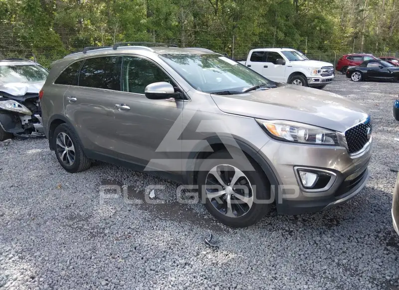 2016 KIA Sorento photo