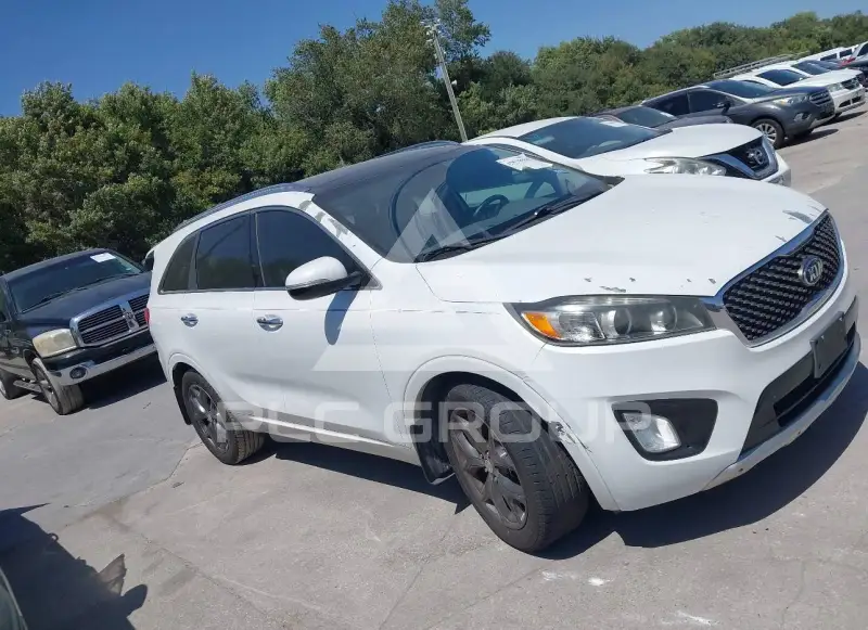 2016 KIA Sorento photo