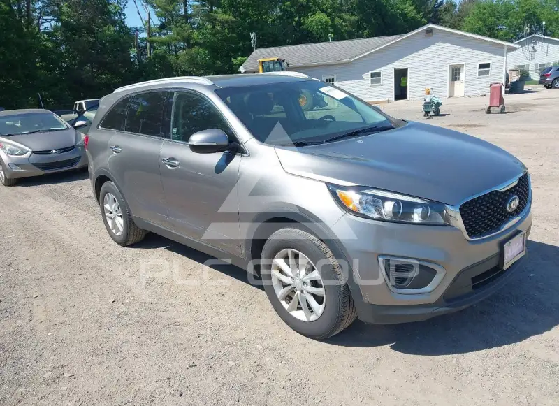 2016 KIA Sorento photo