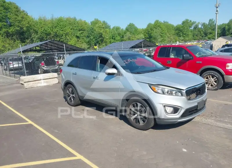 2016 KIA Sorento фото