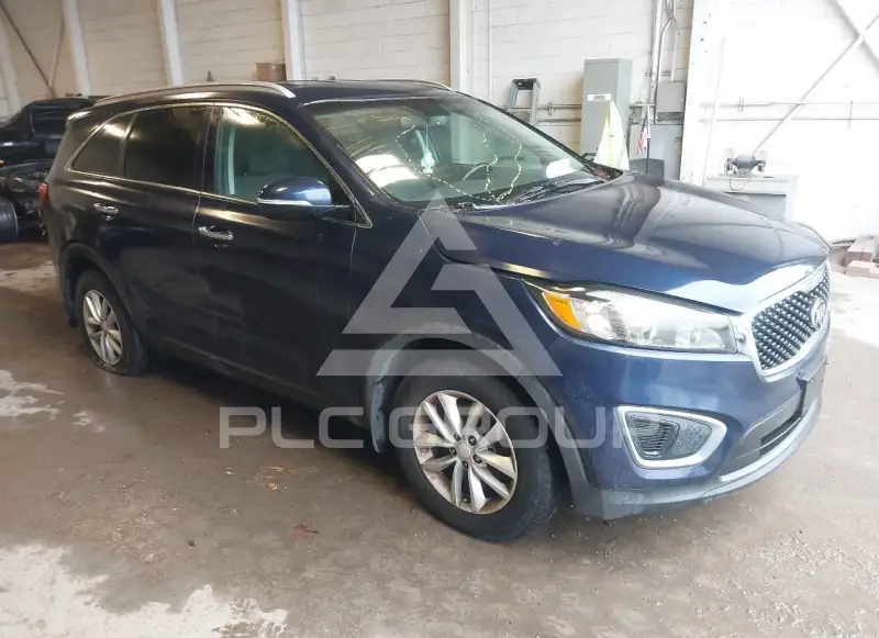 2016 KIA Sorento photo