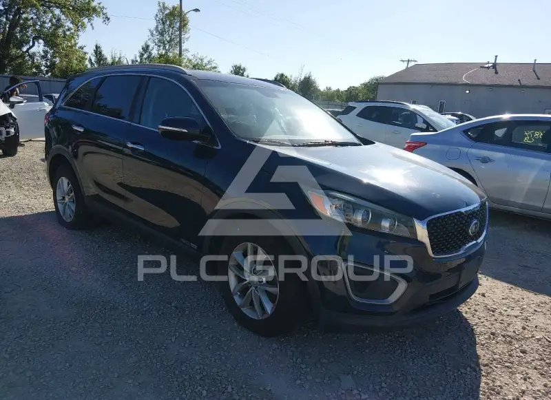 2016 KIA Sorento photo