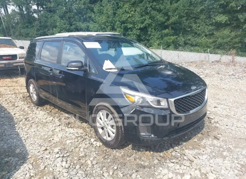 2016 KIA Sedona photo
