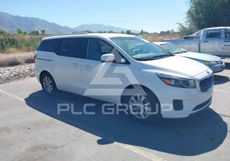 2016 KIA Sedona photo
