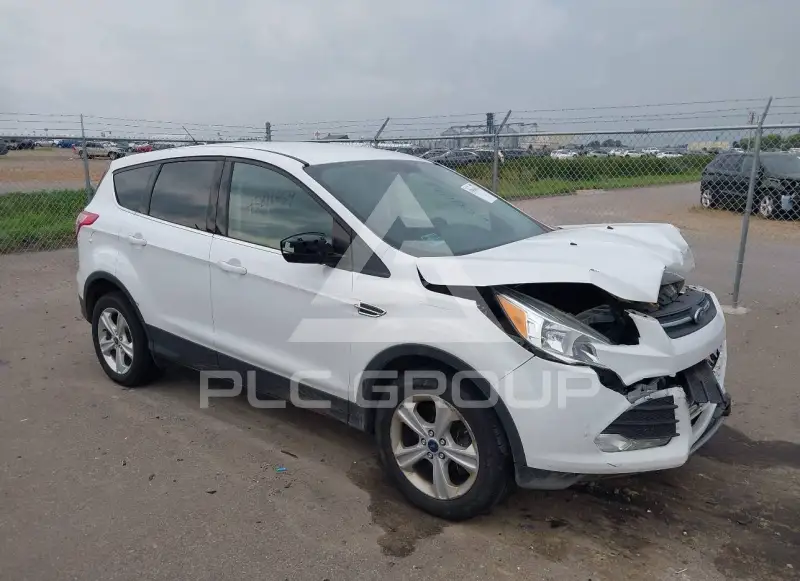 2016 Ford ESCAPE photo