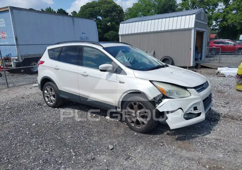 2016 Ford ESCAPE photo