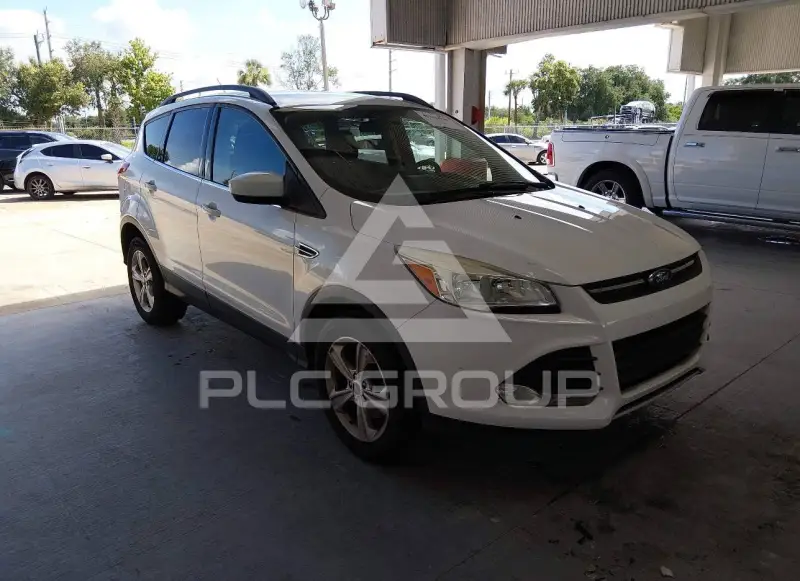 2016 Ford ESCAPE photo