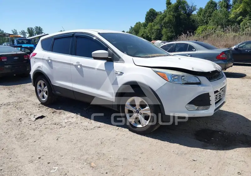 2016 Ford ESCAPE photo