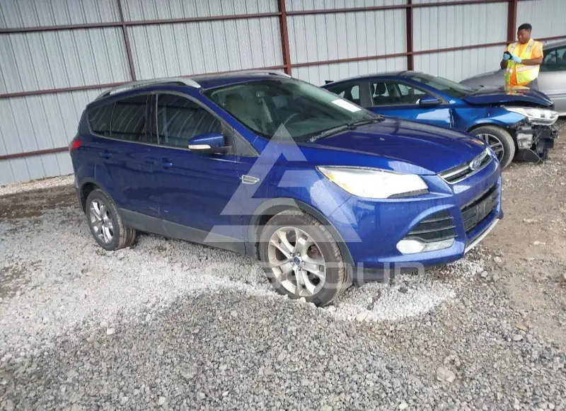 2016 Ford ESCAPE photo